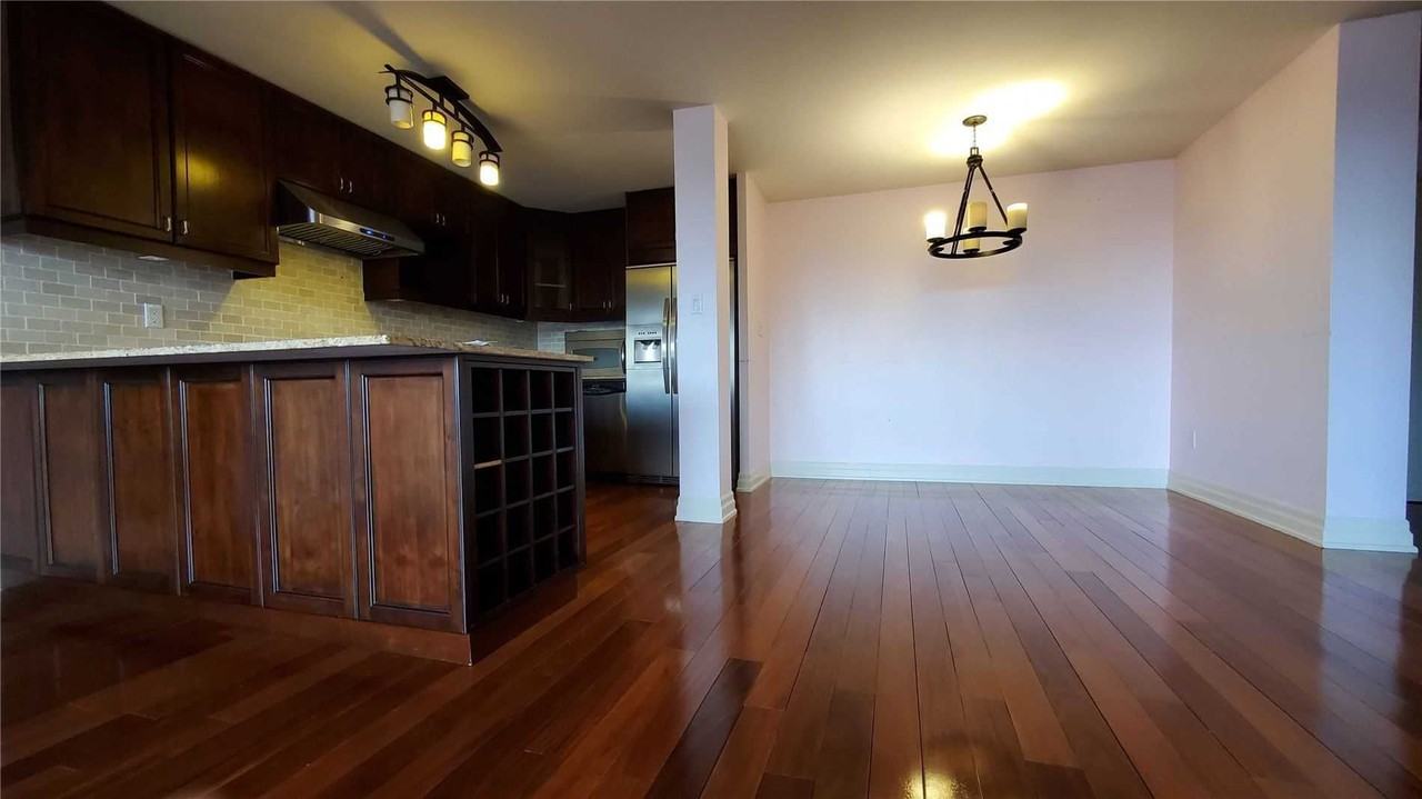 195 Saint Patrick St - Photo 2 of 6