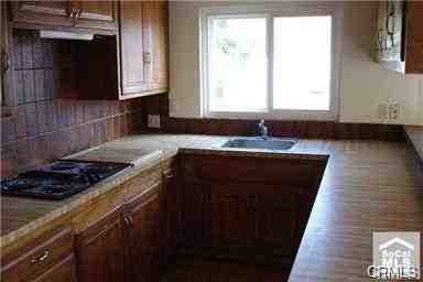 251 Lower Cliff Dr 4 - Photo 3 of 9