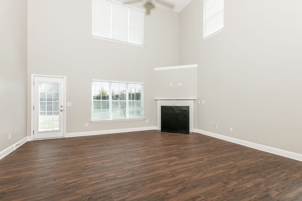 3165 York Place Dr - Photo 2 of 15