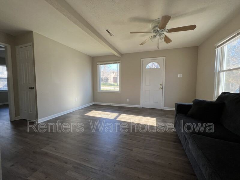 4304 Se 8th St - Photo 3 of 16