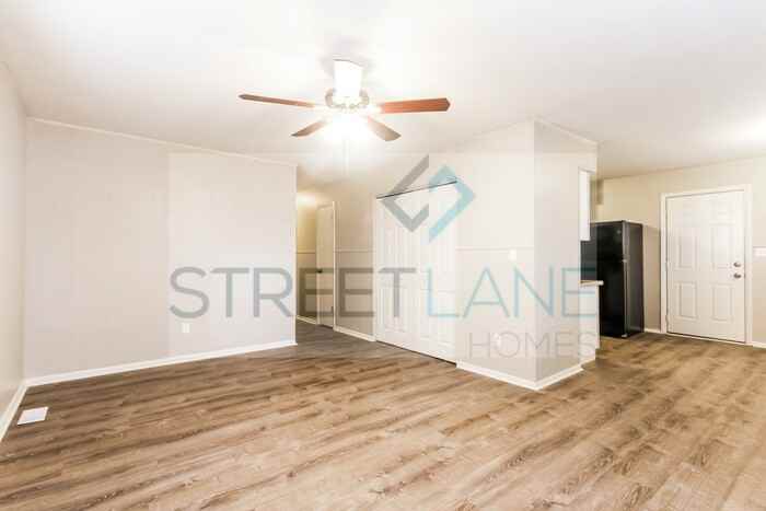3916 Aurora St - Photo 3 of 15