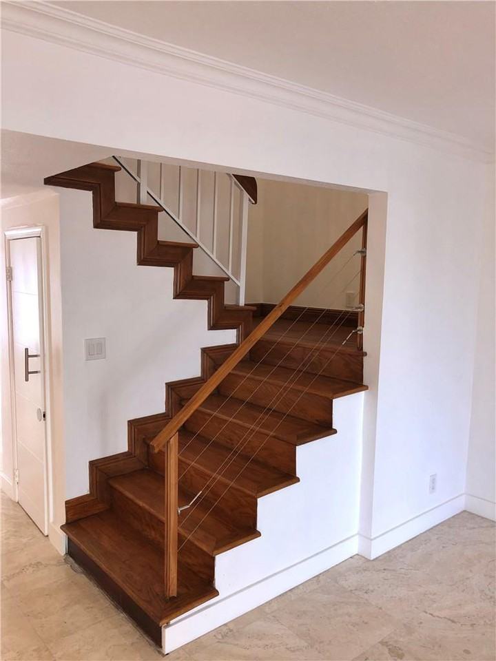 2727 Northeast 164th Street - Photo 3 of 6