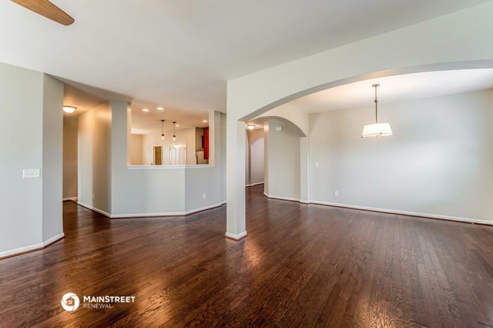 385 Blackberry Blvd - Photo 3 of 16