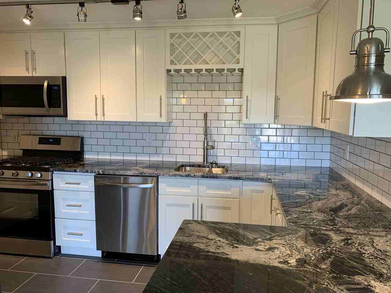 7235 Beacon Hill Dr #7235 - Photo 3 of 40