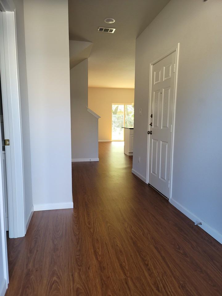 751 Pipeline Ct Unit A2 #A2 - Photo 5 of 10