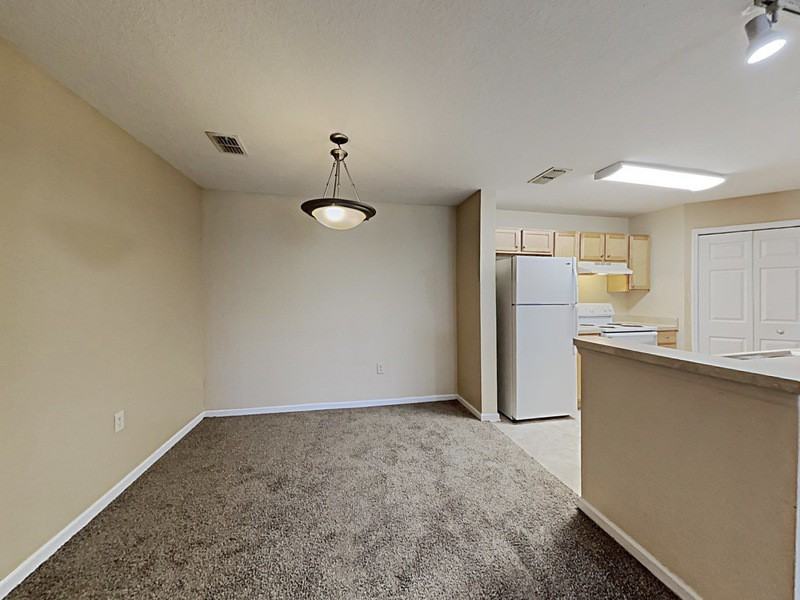 5800 Lake Pointe Village Cir #612 - Photo 5 of 19