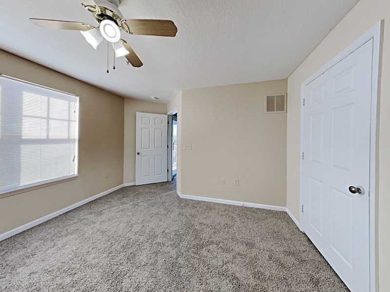5800 Lake Pointe Village Cir #612 - Photo 7 of 19