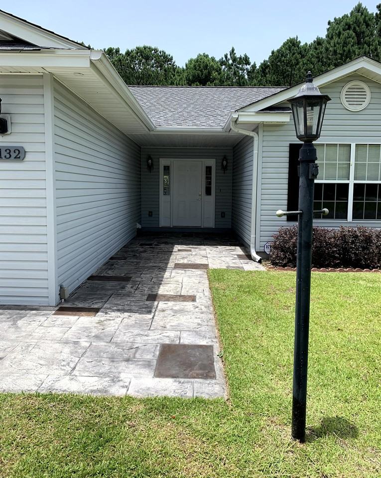 1132 Lancelot Ln - Photo 3 of 21