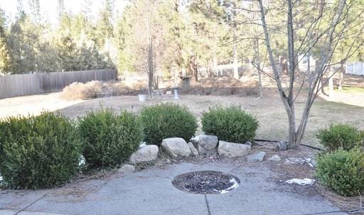 13108 W Shore Rd - Photo 2 of 17