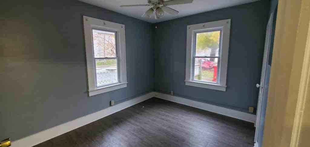 1913 Birchwood Ave - Photo 2 of 5