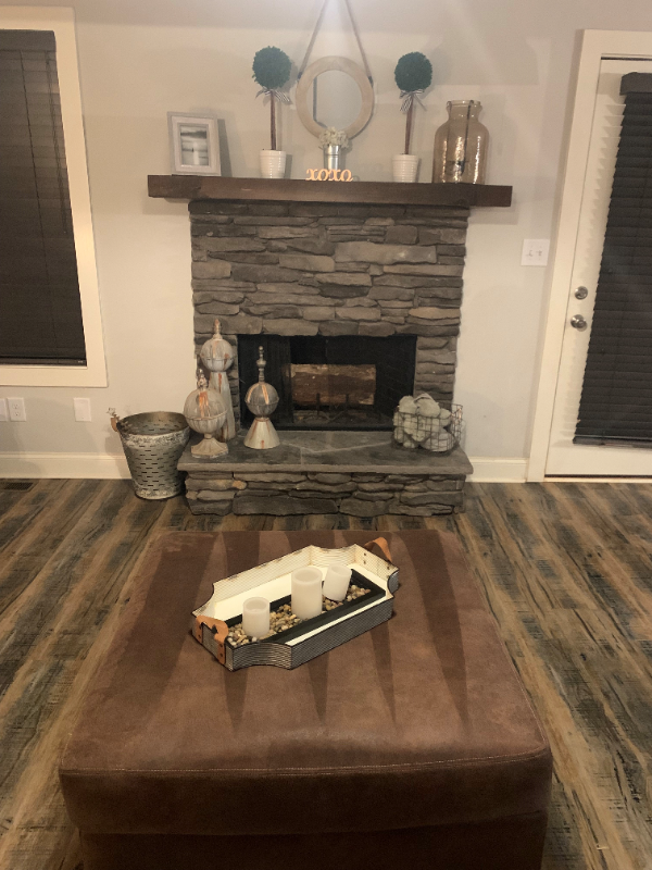 1040 Matthew Ln - Photo 3 of 12