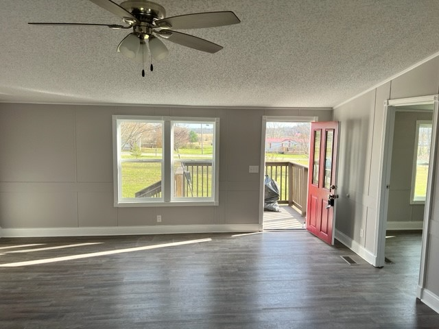 988 Sunset Dr - Photo 2 of 9