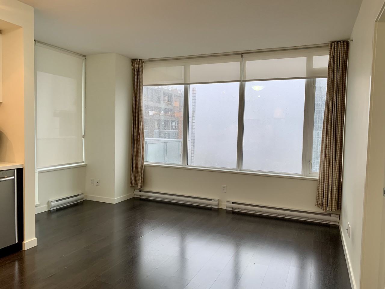 6333 Silver Avenue #27th Floor - Photo 3 of 16