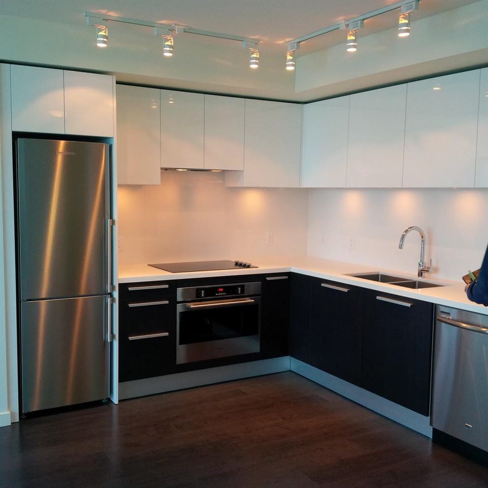 6333 Silver Avenue #27th Floor - Photo 5 of 16