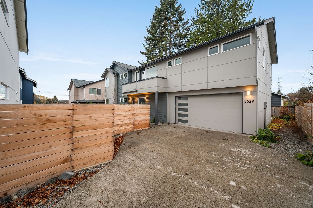 8329 44th Avenue South - Photo 2 of 44