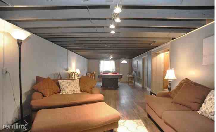 910 Frederick Ave Nw - Photo 2 of 22