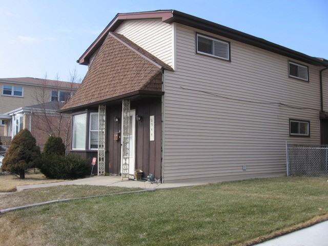 6544 W Montrose Ave - Photo 2 of 3