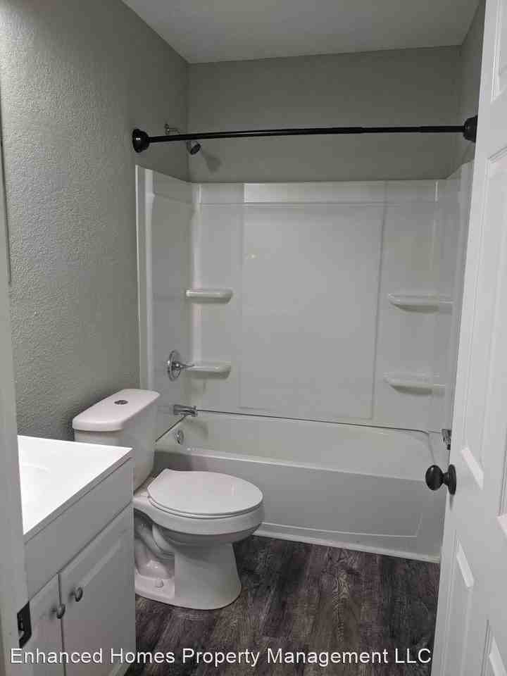 915 Fillmore St. - Photo 3 of 7