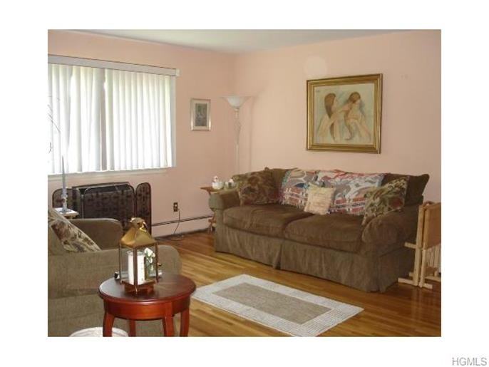 14 Blue Hill Commons Dr - Photo 3 of 15