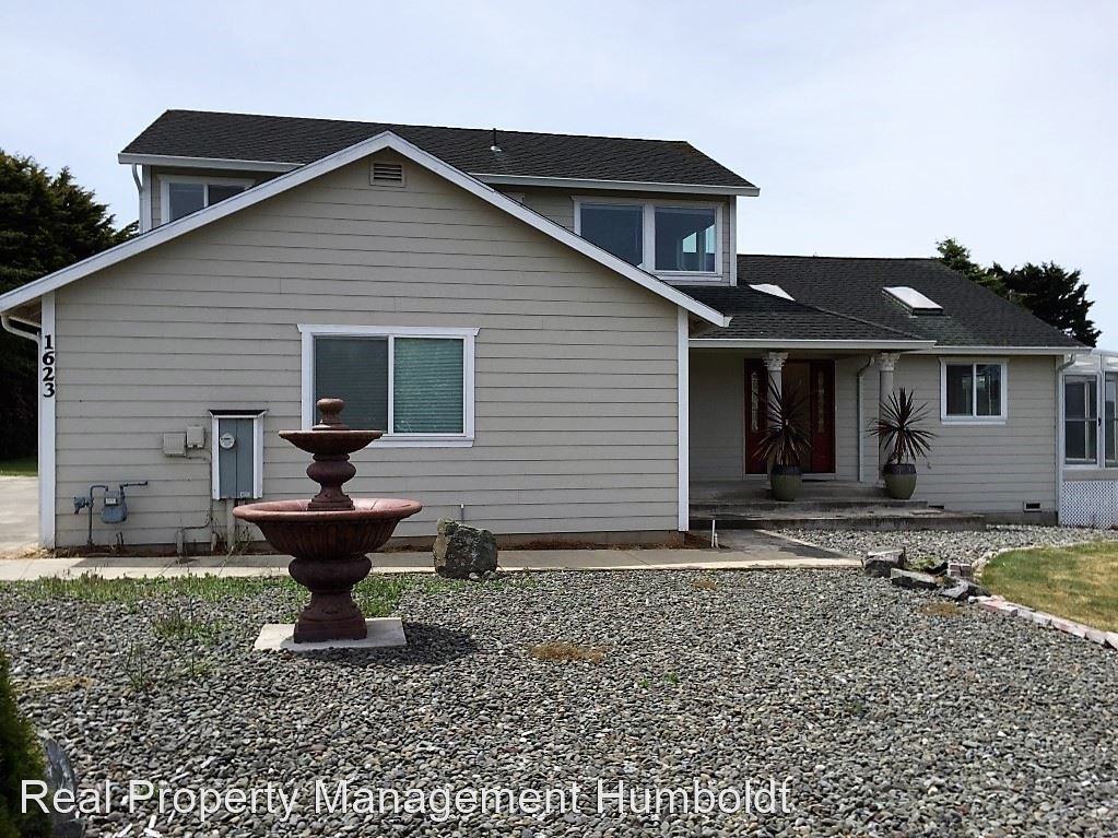 1623 Kristin Way - Photo 2 of 38