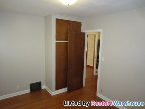 5315 44th Ave S - Photo 3 of 9