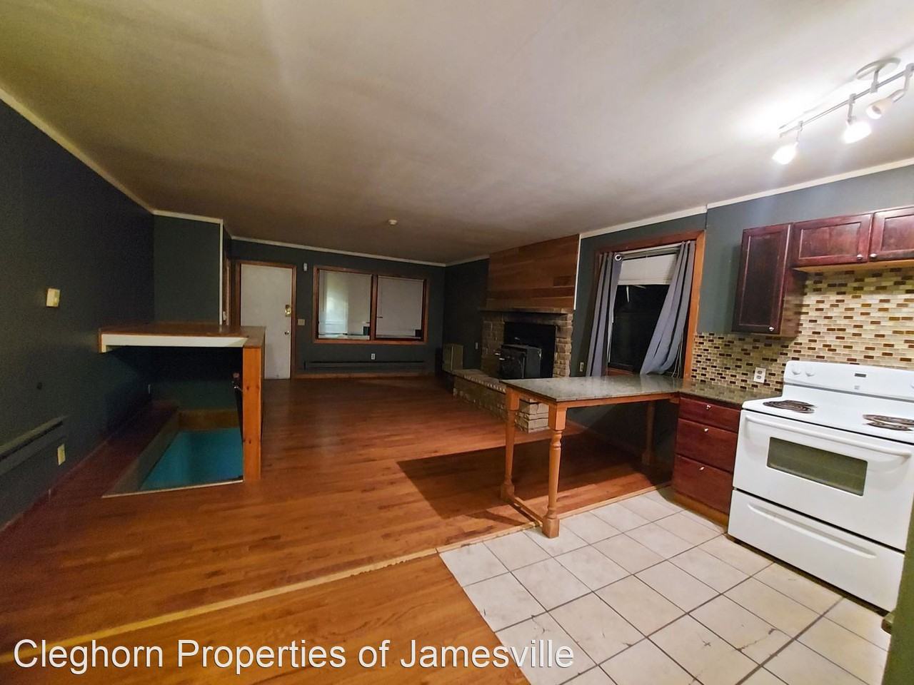 3903 Lafayette Rd - Photo 2 of 19