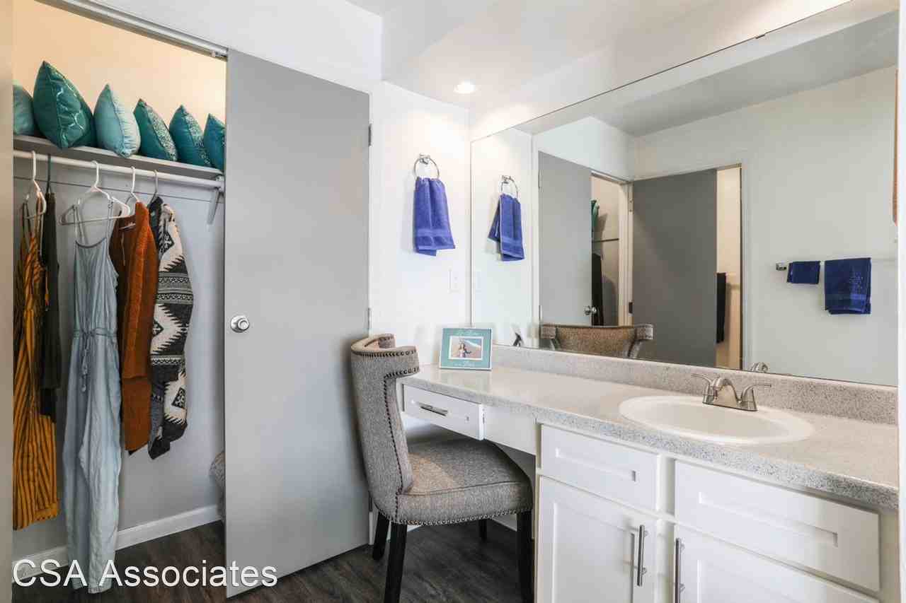 Prime W Apartments - Photo 3 of 24