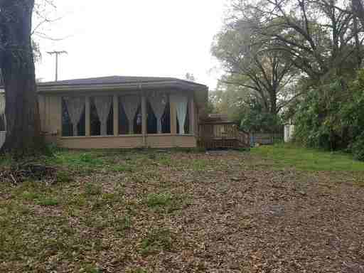 703 W Sligh Ave - Photo 2 of 13