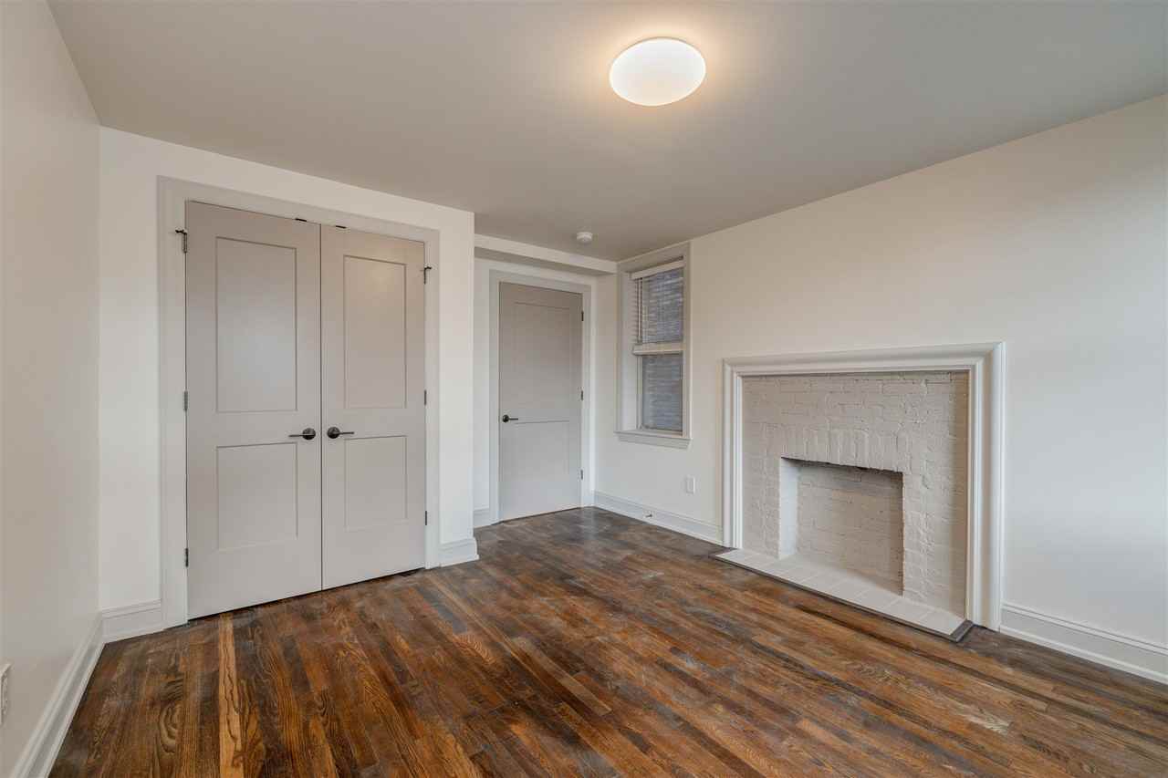 The Park Manor Apartments - Photo 6 of 13