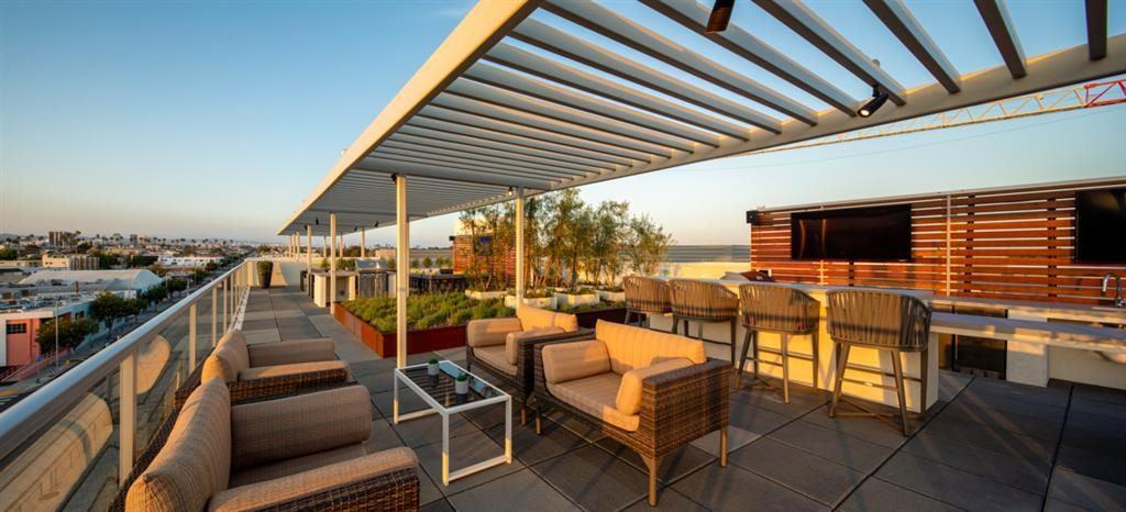 Catherine - Photo 5 of 50