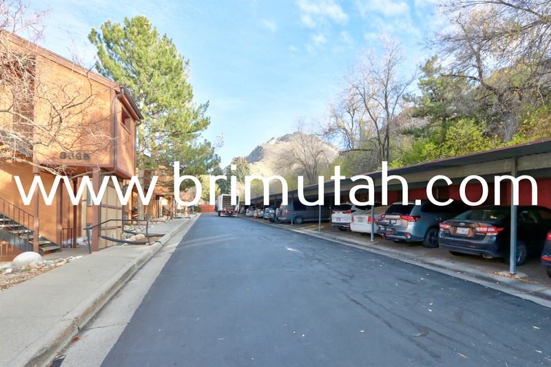 3685 S St - Photo 4 of 23