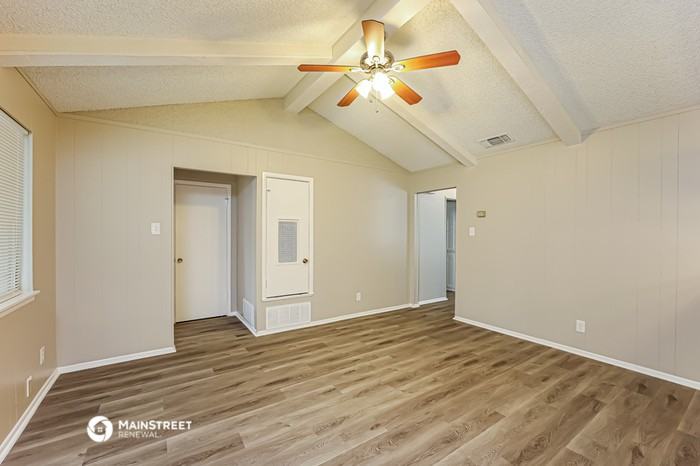 5219 Kazen Cir - Photo 3 of 16