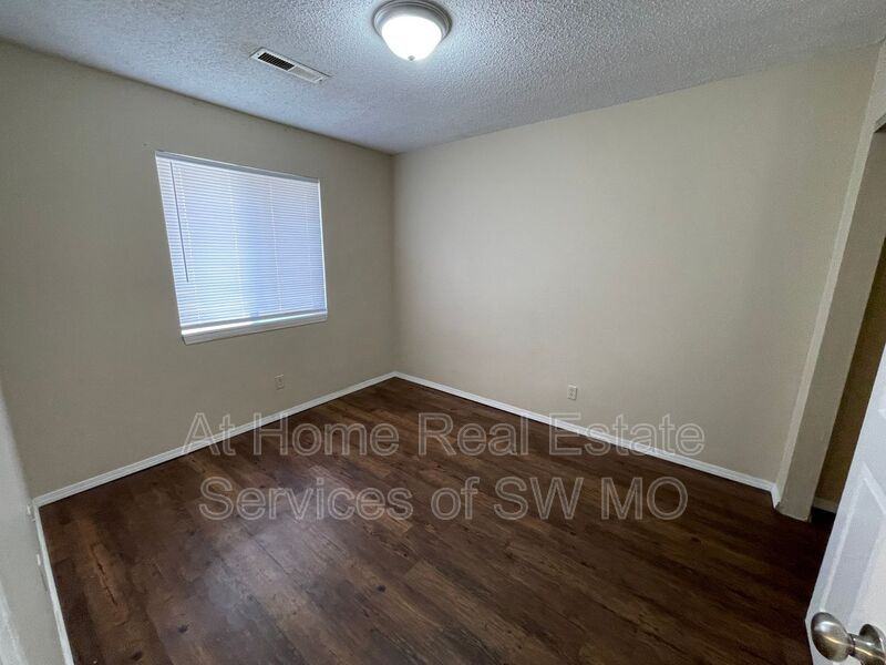 510 W Scott St #5 - Photo 7 of 7