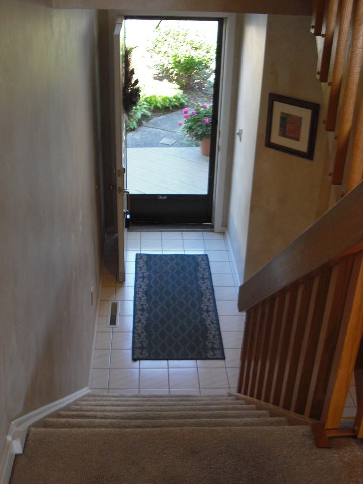 12 Spindle Hill Rd - Photo 2 of 25