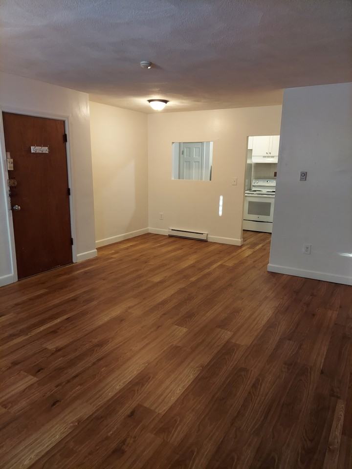 11 Hodges Ave #7