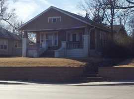 featured image of 702 S Washington St #1