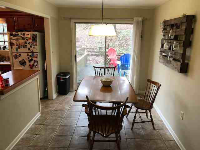 1403 Short St #1 - Photo 5 of 13