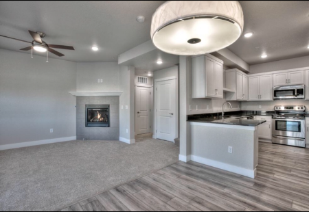 2608 Kansas Dr #H - Photo 2 of 12