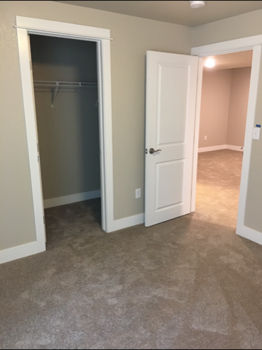 2608 Kansas Drive #H - Photo 7 of 12