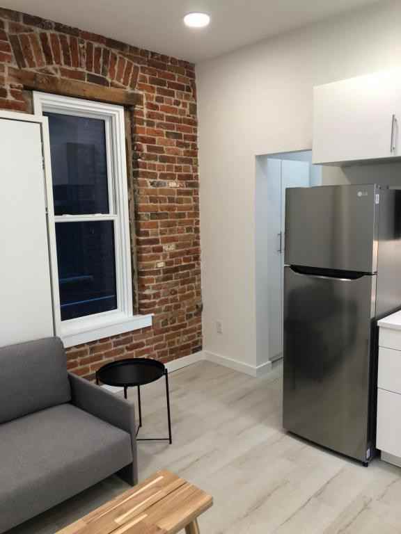 2959 N Franklin St Unit 106 - Photo 2 of 21