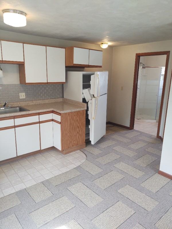 315 Main St - Photo 2 of 6