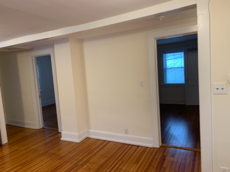 84 Woodbury Rd #2 - Photo 3 of 8