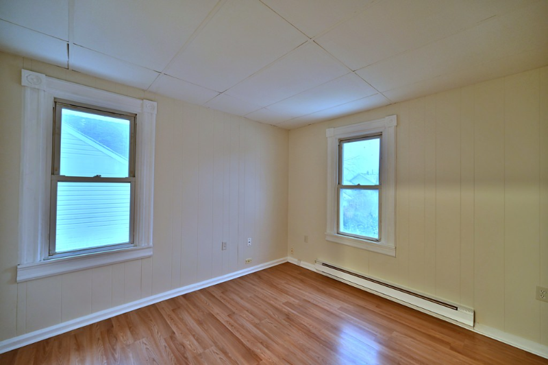 1343 Monsey Ave - Photo 3 of 29