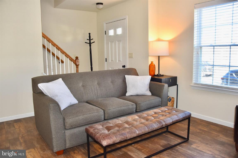 503 Byler Cir - Photo 2 of 11