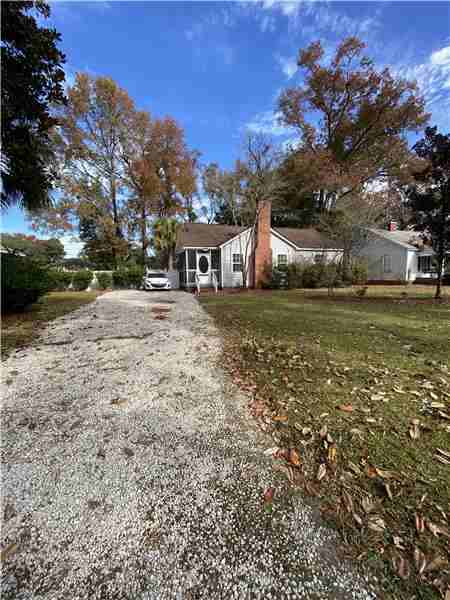 132 E 60th St - Photo 3 of 22