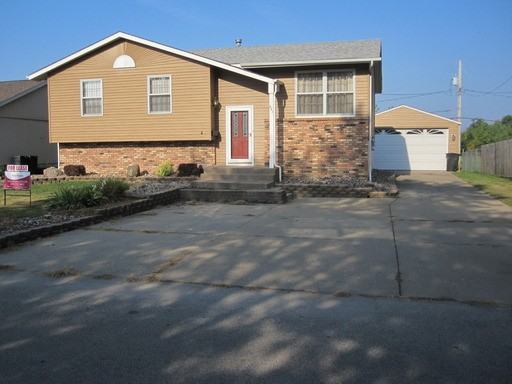 721 9th St - Photo 2 of 17