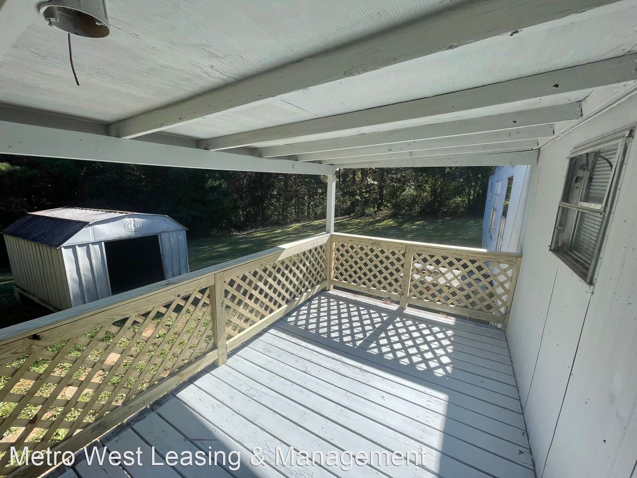 5 Twin Oak Dr - Photo 3 of 10