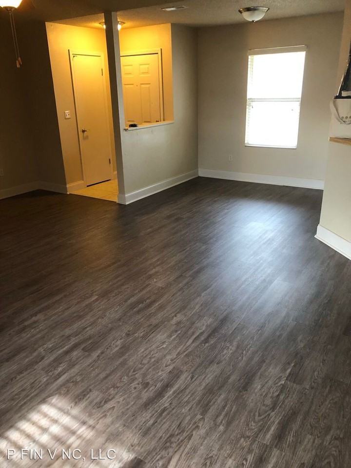 115 Barnsbury Ct - Photo 2 of 14