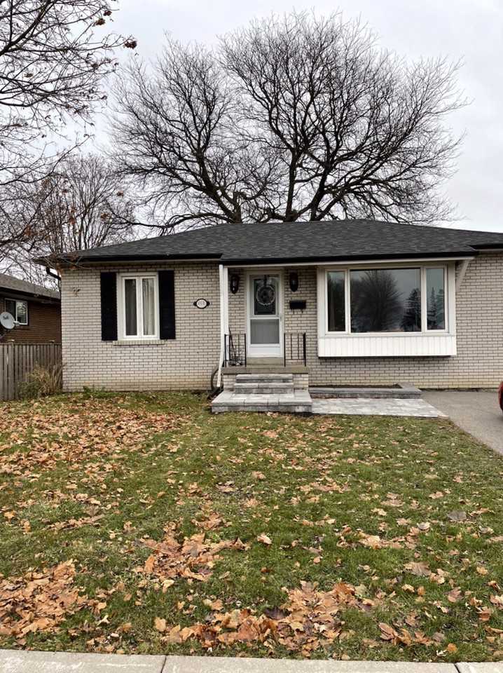 919 Annes St, Whitby, ON L1N 5K7 3 Bedroom Apartment for Rent PadMapper