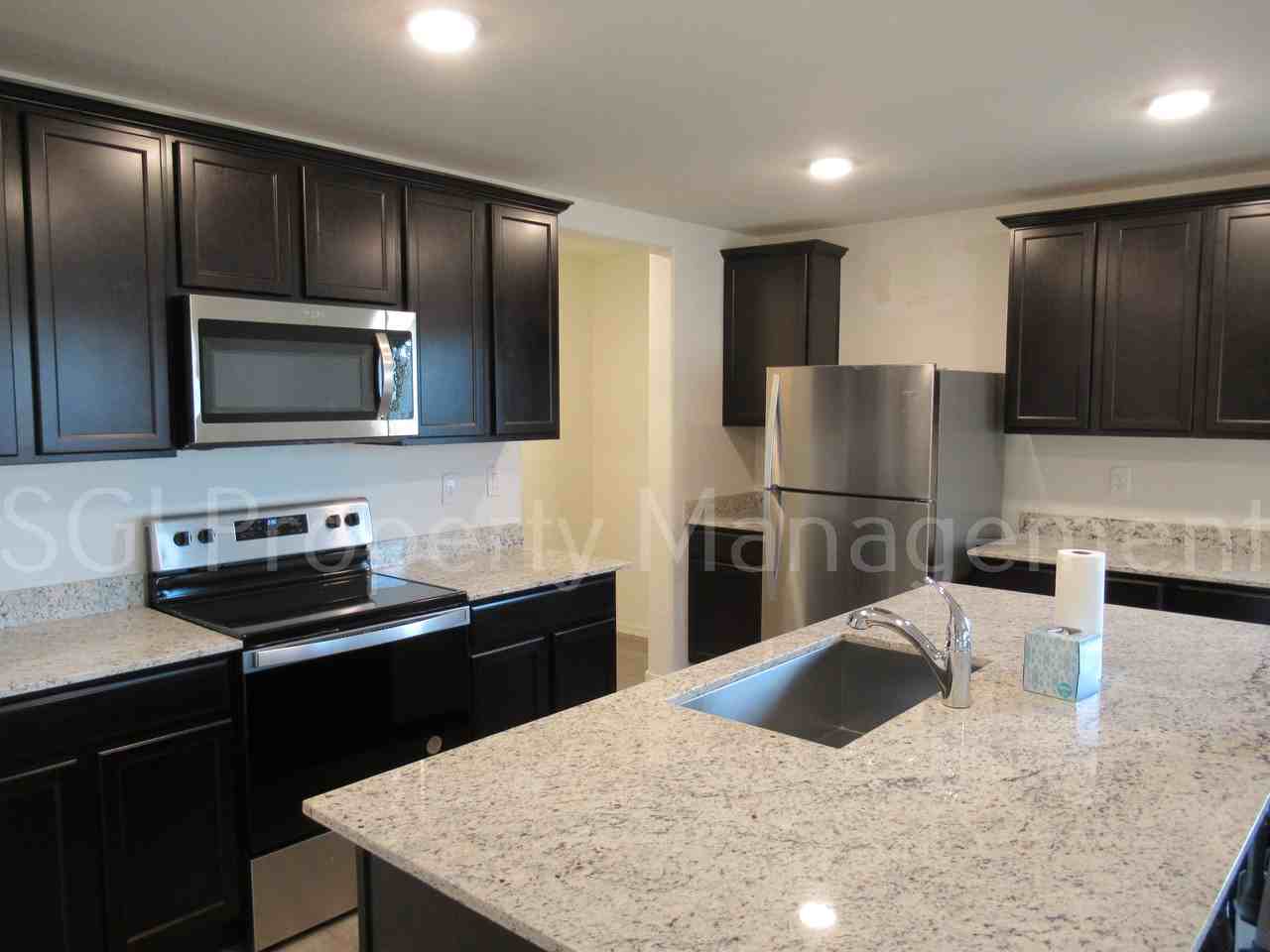 1524 E Demain Dr - Photo 3 of 16